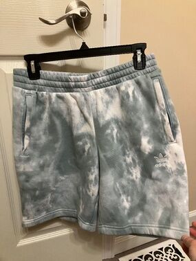 adidas Tie Dye Sweat Shorts Gray White Drawstring Zip Pockets Men's Size S